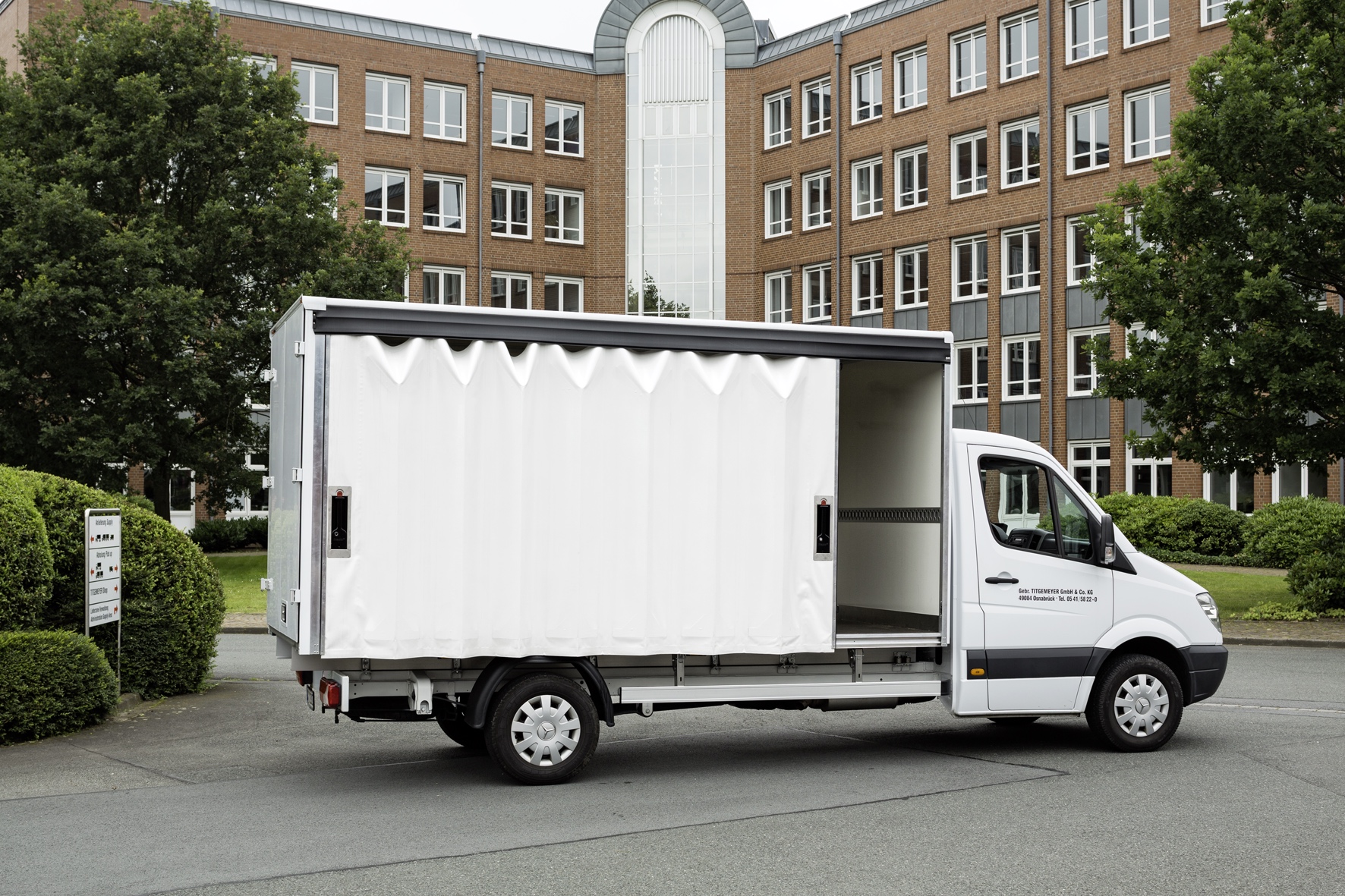 GETO City mit Planenschiebewand jetzt auch ein- und beidseitig einsetzbar