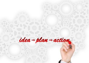 Nebenbei Geld verdienen im Internet: Vergleich Affiliate Marketing vs Erstellung eigener Produkte