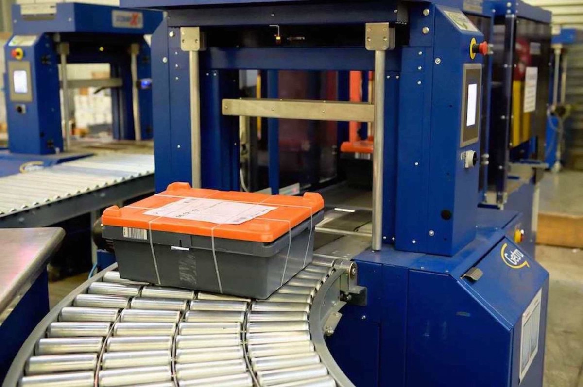 Presstalis verteilt Zeitungen und Zeitschriften in maßgeschneiderten Kunststoffbehältern von Gamma-Wopla