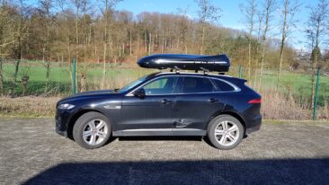 Exklusive Dachbox aus Glasfaserkunststoff bei 200 km/h im Windkanal getestet