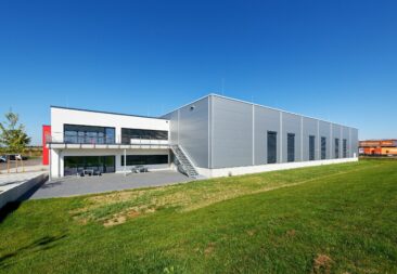 Mehr Raum für komplexe Maschinentechnik