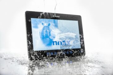 2 x 360° Hygienic Rundum-Schutz – so steht Ihre Hardware nicht unter Wasser