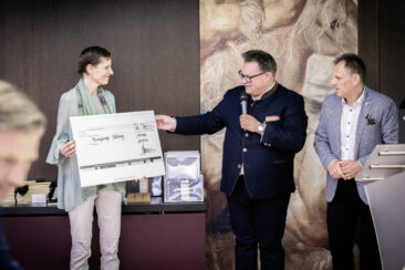 THE GROW by SalsUp spendet an s’Münchner Herz und Young Wings Stiftung