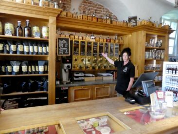 Der Wasserschloss-Webshop feiert 1. Geburtstag