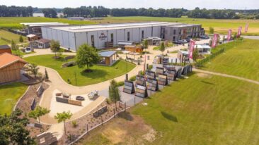 Hereinspaziert! Riesige Freiluftausstellung und Streichelzoo bei Steda in Meppen zum 10-jährigen Bestehen