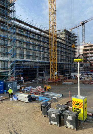 Schutz für Deutschlands größtes Holz-Hybrid-Bauwerk