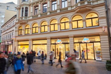dm-drogerie markt gestaltet die Regale mit RELEX noch kundennäher