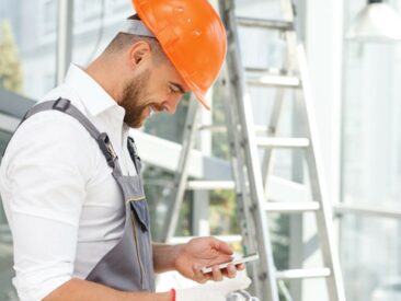 Wiederkehrende Prüfung von Leitern und Tritten – Wartungsplaner sorgt für mehr Sicherheit am Arbeitsplatz