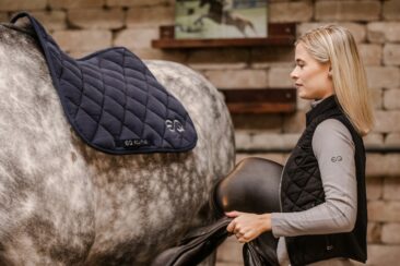 Nachhaltige Reitsportprodukte live erleben: Reitsport-Start-Up Equimus 2022 auf Messen vertreten