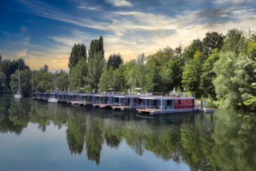 Errichtung einer schwimmenden Ferienhausanlage mit Weserblick
