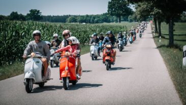 Vespa & Lambretta Joyride 2022 by SIP Scootershop