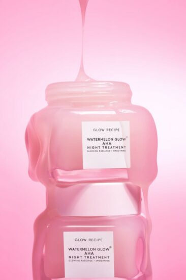 Strahlende Haut über Nacht mit dem neuen Watermelon Glow AHA Night Treatment von Glow Recipe