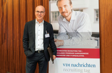 VDI Recruiting-Tage Rückblick 2022: Hans Ulrich Gruber berät