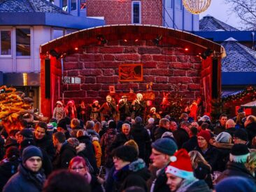 Buntes Programm am ersten Weihnachtsmarkt-Wochenende