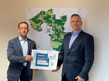 Soziales Engagement in Brandenburg: Netzbetreiber E.DIS fördert Jugendarbeit in der Feuerwehr Nuthe-Urstromtal