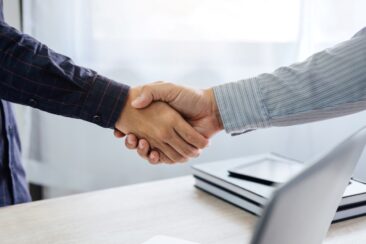 First Phosphate schmiedet Allianz mit europäischem Technologieführer für Phosphorchemie