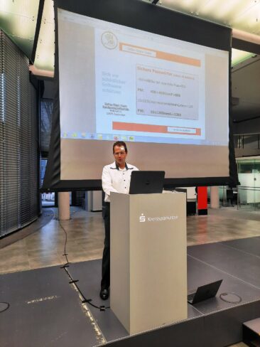 Hacker-Vortrag bei der Kreissparkasse München