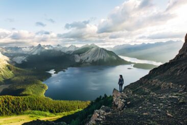 Neues Jahr – neue Abenteuer in Kanadas Wildnis und Weltstädten