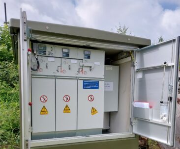 HanseWerk: SH Netz ersetzt im Amt Horst-Herzhorn kreisweit letzte 10.000-Volt-Freileitung durch Erdkabel