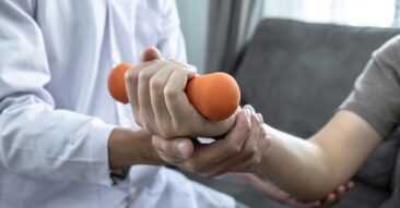 Intelligente Therapiesteuerung in der Handrehabilitation