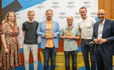 Jan Hempel und Hajo Seppelt erhalten Deutschen Kinderschutzpreis