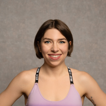 Personal Trainerin Nina Graber bietet ganzheitliches Online-Trainingsprogramm für jedes Alter an