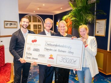 Genussfestival BEI SCHUMANN übergibt 3130,00 Euro Spende an Morgenstern, Lutz-Frischmann-Stiftung