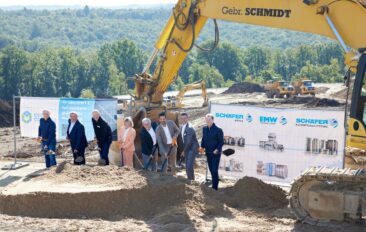 Spatenstich für Solarpark am Pfannenberg