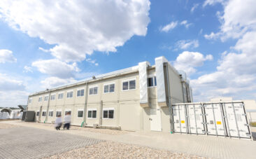 Spezial-Laborcontainer von ELA für UPM Biochemicals