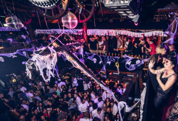 Der Oktober wird schrecklich schön – die beliebte Heuboden Halloween Party steigt am 31.10.