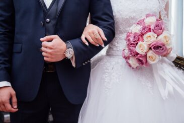 rent-a-pastor: Lebensfeiern wie Trauungen, Taufen oder Beerdigungen ohne Kirche.