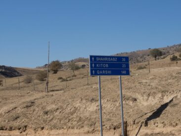 Von Schnee bis Sonnenschein: Wie Logistikunternehmen den Transport nach Usbekistan bewältigen