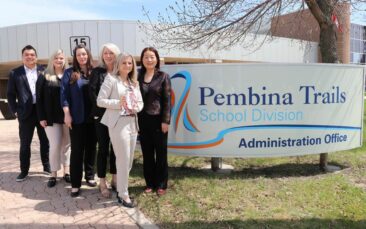 Ausgezeichneter Schüleraustausch: Pembina Trails und 199 weitere Schulbezirke in Kanada