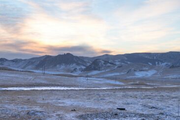 Die unsichtbaren Helden der Logistik: Wie sich Transporte in die Mongolei im Winter und im Sommer verändern