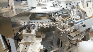 Notverkauf – GSM-F4 AUTOMATION ASSEMBLY MACHINE FOR GLASS SYRINGES VON OPTIMA automation GmbH