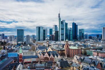 Trauredner aus Hessen: Einzigartige Zeremonien für den schönsten Tag im Leben