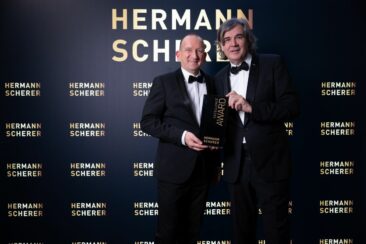 Weltrekord in Wiesbaden – Frankfurter begeistert das Publikum und erhält Excellence-Award