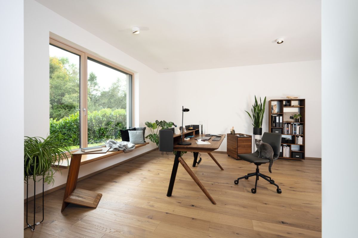 Neue Design-Innovation bei Raum + Form: Der Team 7 Schreibtisch Pisa