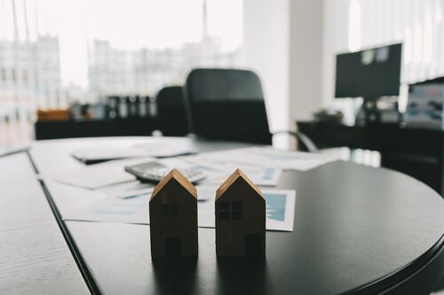 Christian Varga: Strategien zur internationalen Expansion Schweizer Immobilienfirmen