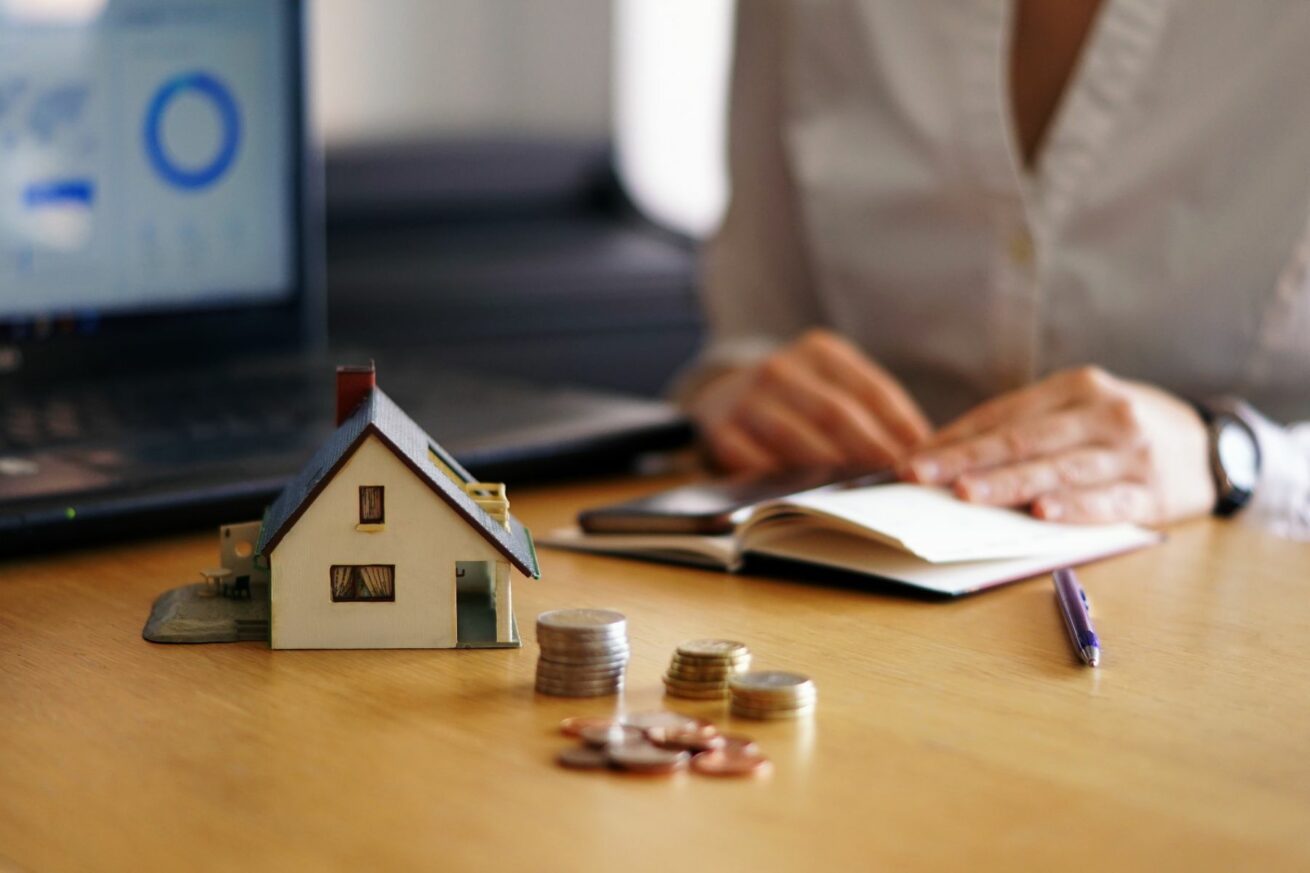 Dr. Rudolf Flösser analysiert innovative Finanzierungsmodelle für Schweizer Geschäftsimmobilien