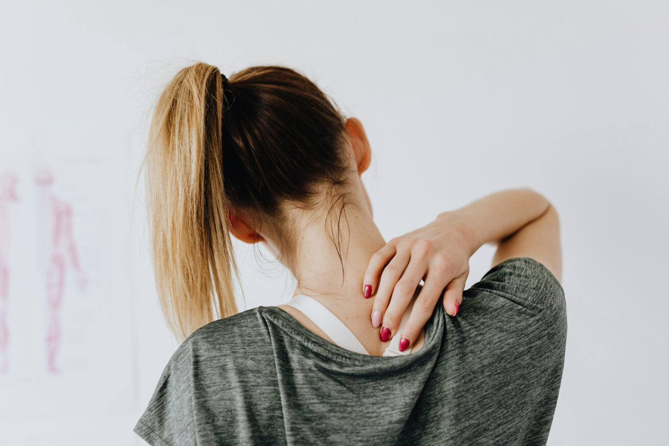 Rückenschmerzen bei Frauen – was ist anders als bei Männern?