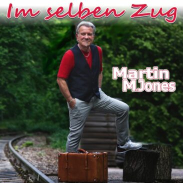 Im selben Zug sitzt gesanglich Martin M. Jones mit seiner alten Flamme