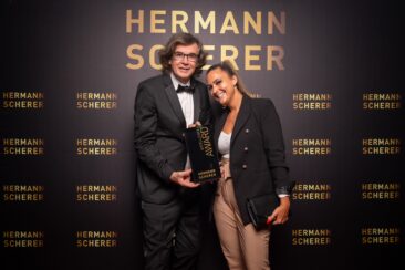 Keynote Speakerin Nina Ofenloch gewinnt Excellence Award beim internationalen Speaker Slam