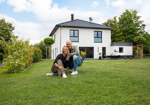 Leben in der Stadtvilla auf dem Land: Fingerhut Haus realisiert Traumhaus