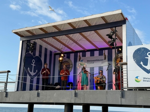 Strandkorbkonzert mit der schottischen Folkband “Breabach” zum Schleswig-Holstein Musik Festival am Weissenhäuser Strand