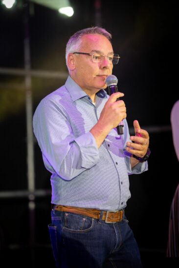 Thomas Fink aus Bad Neuenahr-Ahrweiler glänzte auf dem 8. Internationalen Speaker Slam in Wiesbaden