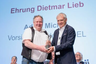 AMSEL-Skulptur für Dietmar Lieb aus Kernen