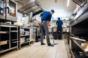Die Wichtigkeit von Sauberkeit und Hygiene in Gastronomie und Lebensmittelhandel