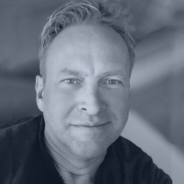Different Kind of Blue: Christof Hintze zeigt mit “Blau im Quadrat” eine neue digitale Kunstserie