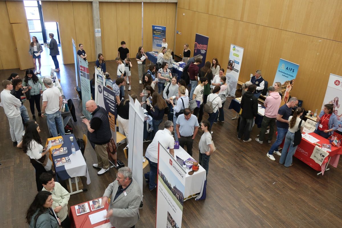 Fernweh?! JugendBildungsmessen starten nach Sommerpause